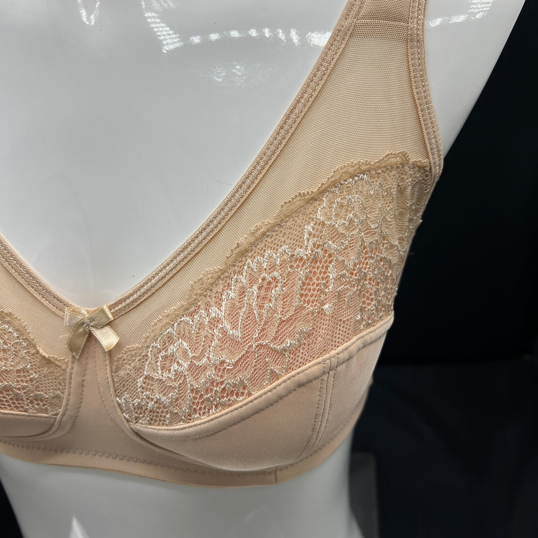 Plus Quattro Support Full-Coverage Wirefree Bra With Side Shaping Panels And Cushioned Straps-TOASTED ALMOND